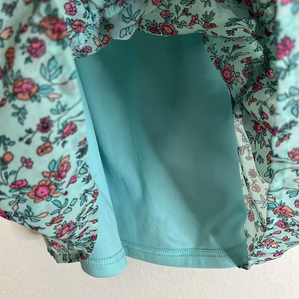 The Children’s Place Toddler Dessert and Jacket 4T Floral teared